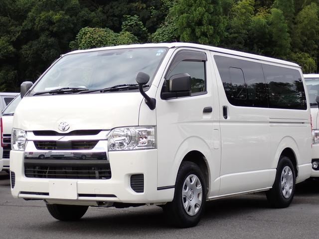 Toyota HIACE VAN 2023 — фото автомобиля 1