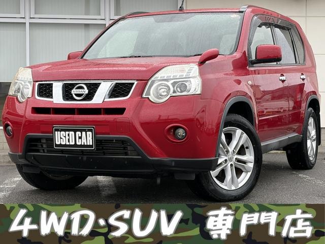 Nissan X-TRAIL 2013 — фото автомобиля