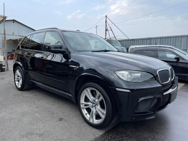 Bmw X5 M 2010 — фото автомобиля 1