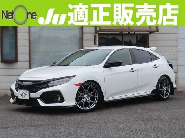 Honda CIVIC 2018 — фото автомобиля 1