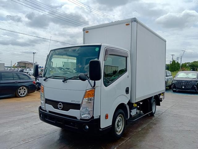 Nissan ATLAS TRUCK 2015 — фото автомобиля