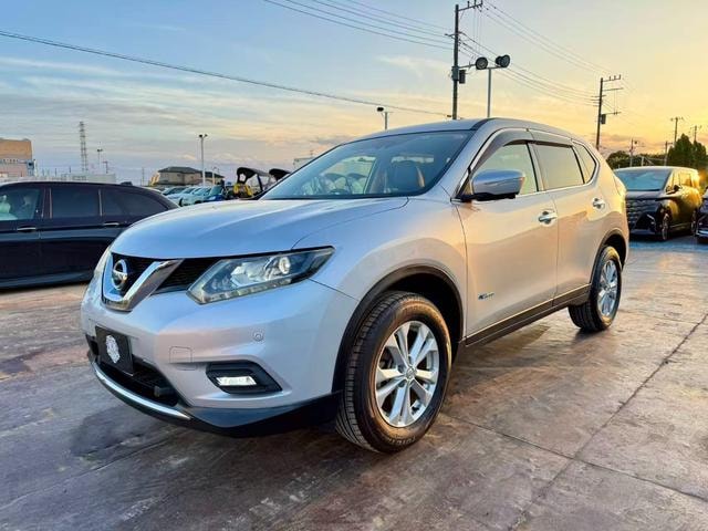 Nissan X-TRAIL 2016 — фото автомобиля