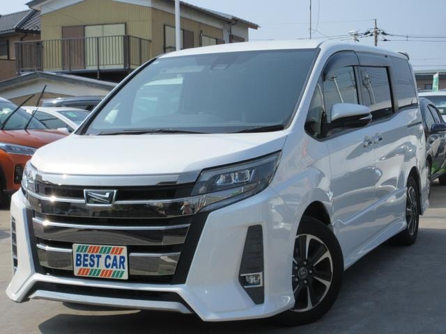 Toyota NOAH 2018 — фото автомобиля 1