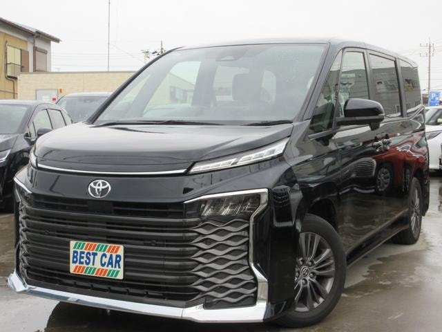 Toyota VOXY 2023 — фото автомобиля 1