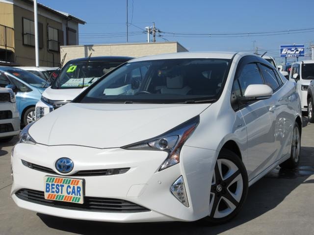 Toyota PRIUS 2016 — фото автомобиля
