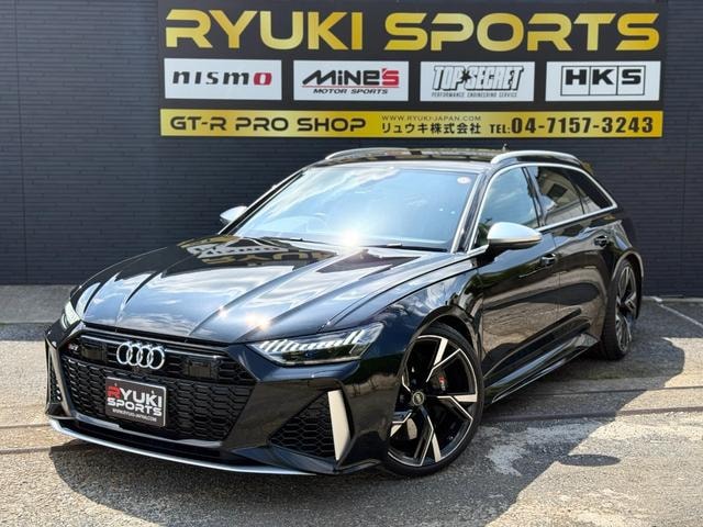 Audi RS6 AVANT 2021 — фото автомобиля