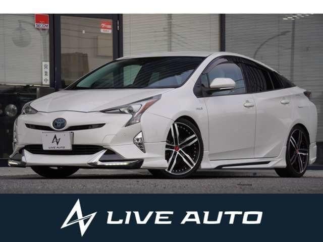 Toyota PRIUS 2016 — фото автомобиля