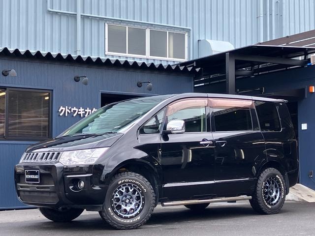 Mitsubishi DELICA D:5 2011 — фото автомобиля 1