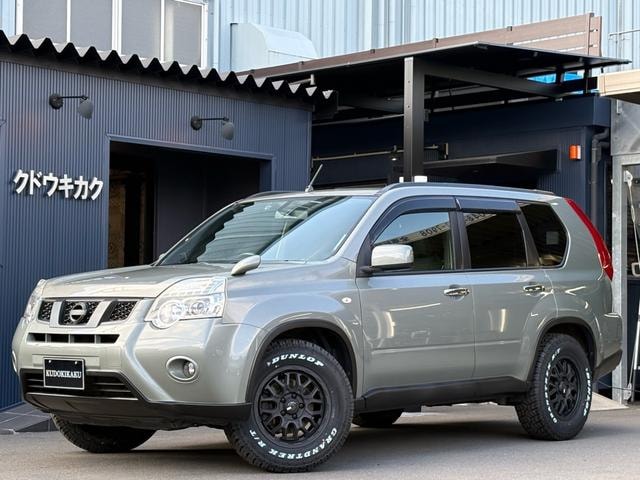Nissan X-TRAIL 2013 — фото автомобиля