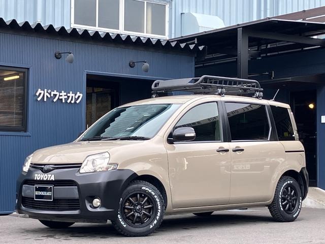 Toyota SIENTA 2013 — фото автомобиля 1