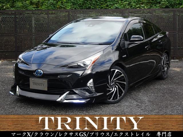 Toyota PRIUS 2016 — фото автомобиля 1
