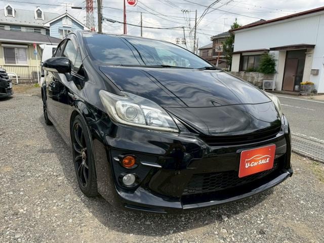 Toyota PRIUS 2013 — фото автомобиля 1