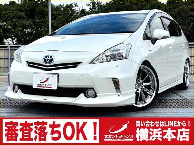 Toyota PRIUS ALPHA 2012 — фото автомобиля 1