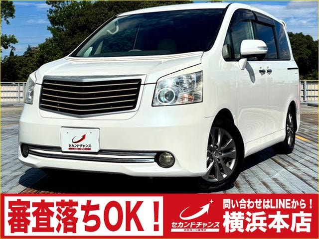 Toyota NOAH 2010 — фото автомобиля 1