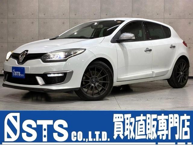 Renault MEGANE 2015 — фото автомобиля 1