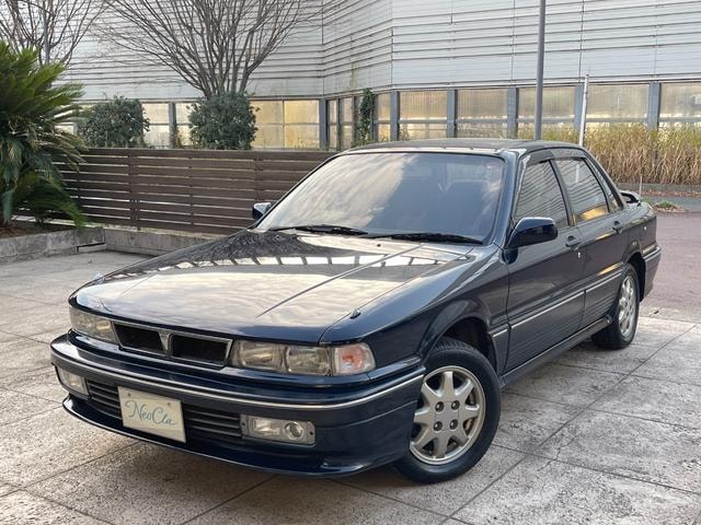 Mitsubishi GALANT 1990 — фото автомобиля