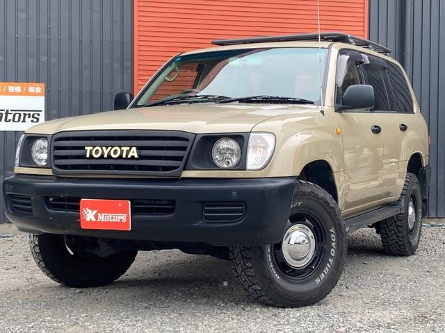 Toyota LAND CRUISER 100 2002 — фото автомобиля