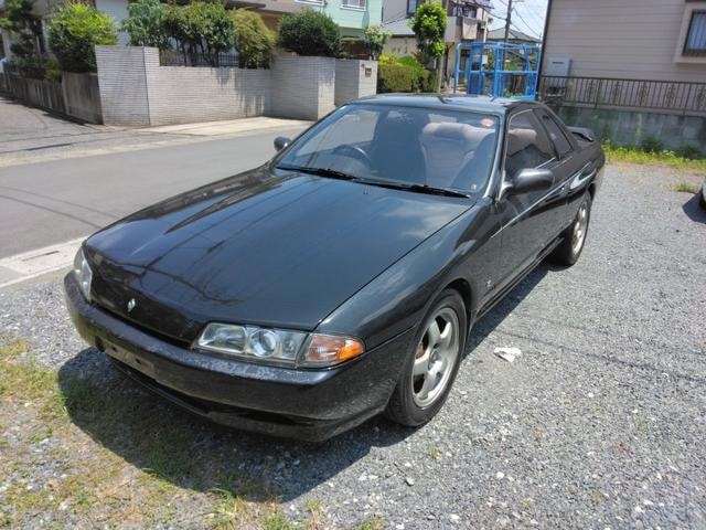 Nissan SKYLINE 1989 — фото автомобиля 1