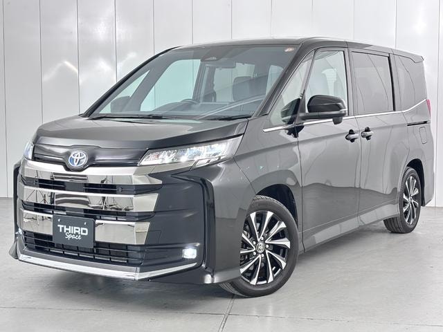 Toyota NOAH 2024 — фото автомобиля 1
