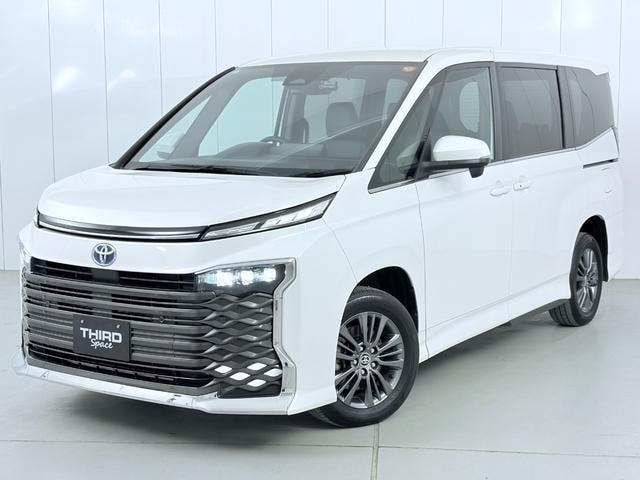 Toyota VOXY 2024 — фото автомобиля