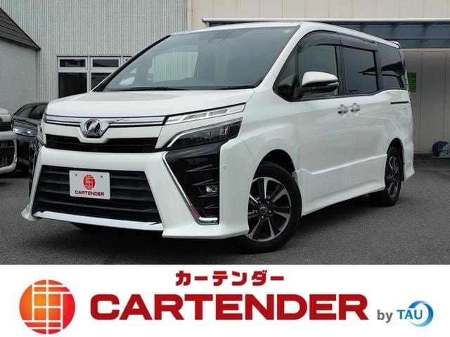 Toyota VOXY 2018 — фото автомобиля 1