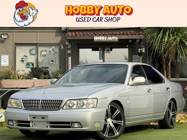Nissan LAUREL 2000 — фото автомобиля