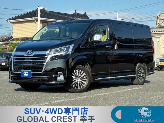 Toyota GRANACE 2022 — фото автомобиля 1