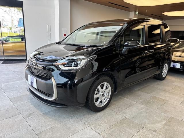 Toyota SIENTA 2025 — фото автомобиля 1