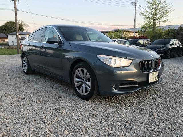 Bmw 5 SERIES 2010 — фото автомобиля 1