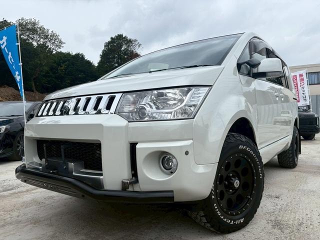 Mitsubishi DELICA D:5 2019 — фото автомобиля 1