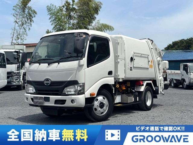 Hino DUTRO 2017 — фото автомобиля 1