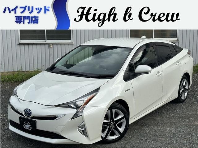 Toyota PRIUS 2017 — фото автомобиля 1