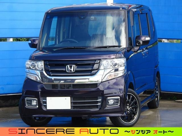 Honda N-BOX CUSTOM 2017 — фото автомобиля 1