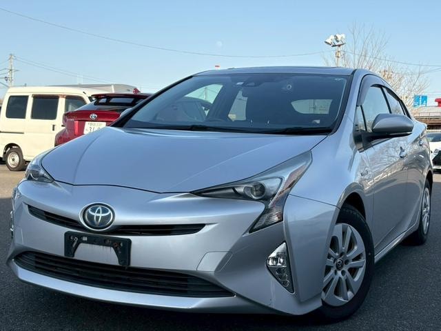Toyota PRIUS 2016 — фото автомобиля 1