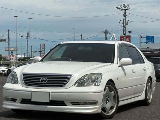 Toyota CELSIOR 2005 — фото автомобиля 1