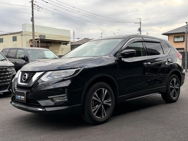 Nissan X-TRAIL 2017 — фото автомобиля 1