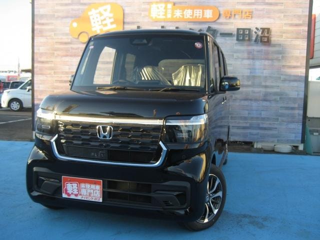 Honda N-BOX 2025 — фото автомобиля 1