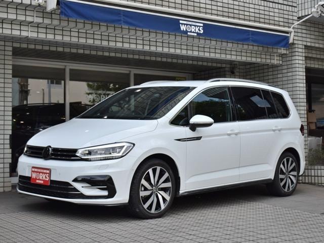 Volkswagen GOLF TOURAN 2024 — фото автомобиля