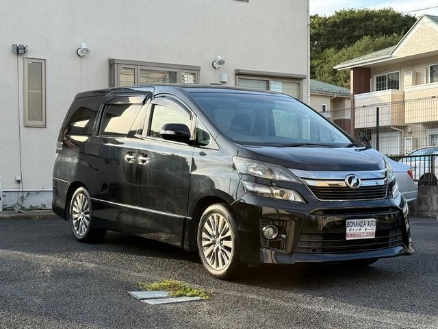 Toyota VELLFIRE 2014 — фото автомобиля 1