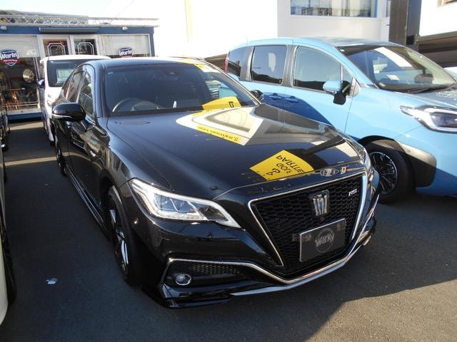 Toyota CROWN HYBRID 2018 — фото автомобиля