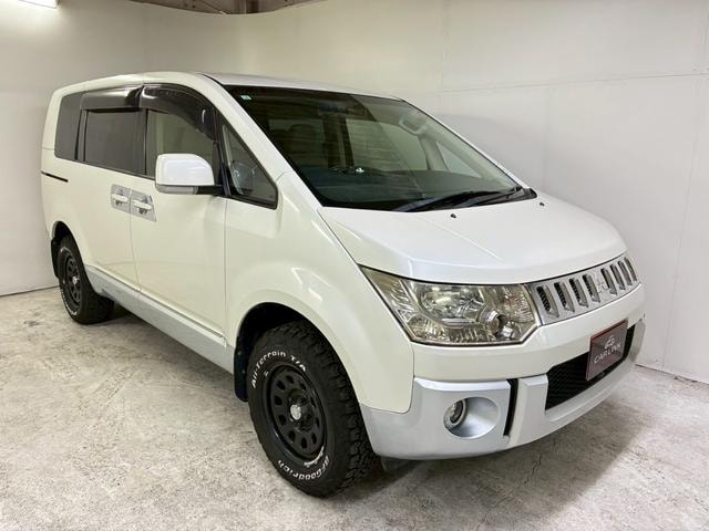 Mitsubishi DELICA D:5 2013 — фото автомобиля