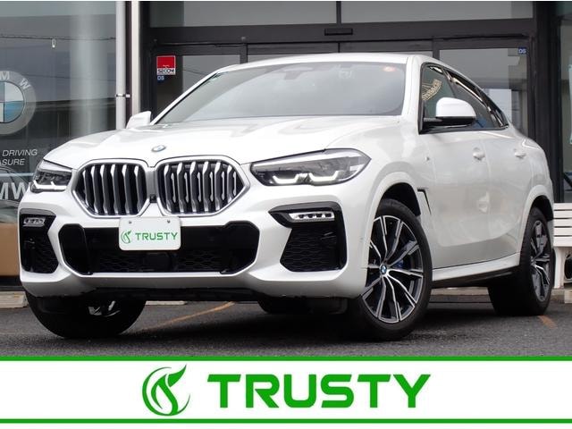 Bmw X6 2021 — фото автомобиля 1