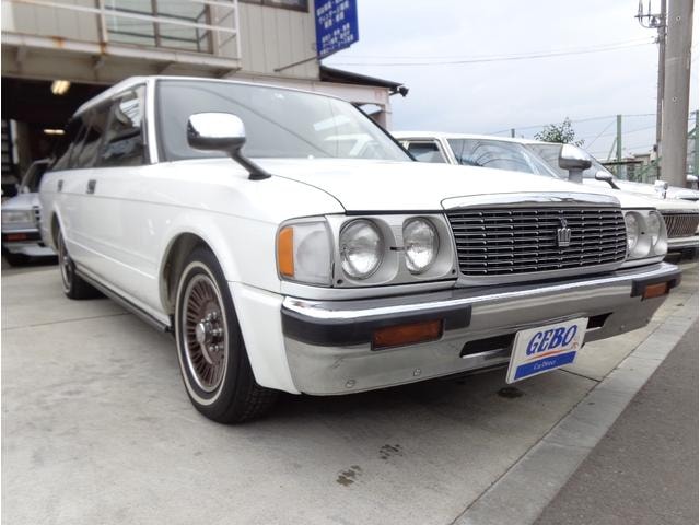 Toyota CROWN VAN 1992 — фото автомобиля 1