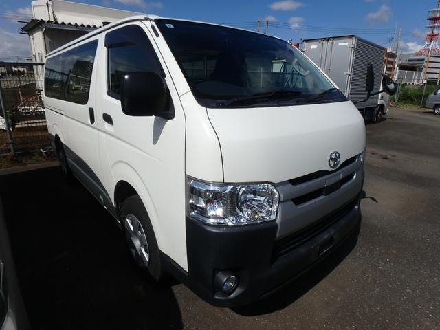 Toyota HIACE VAN 2020 — фото автомобиля 1
