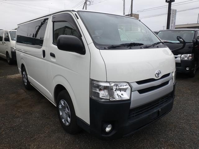 Toyota HIACE VAN 2018 — фото автомобиля