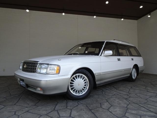 Toyota CROWN STATIONWAGON 1996 — фото автомобиля