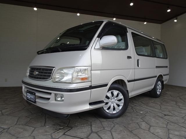 Toyota HIACE WAGON 2001 — фото автомобиля 1
