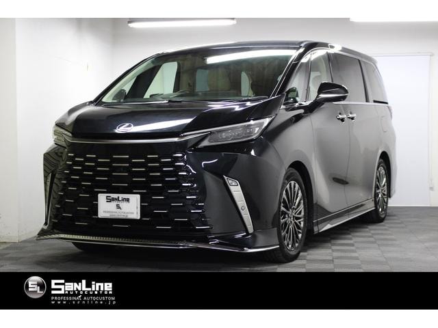 Lexus LM 2024 — фото автомобиля
