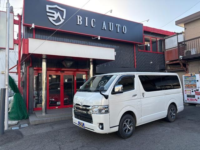 Toyota HIACE VAN 2018 — фото автомобиля 1