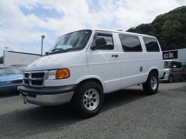 Dodge VAN 2003 — фото автомобиля 1